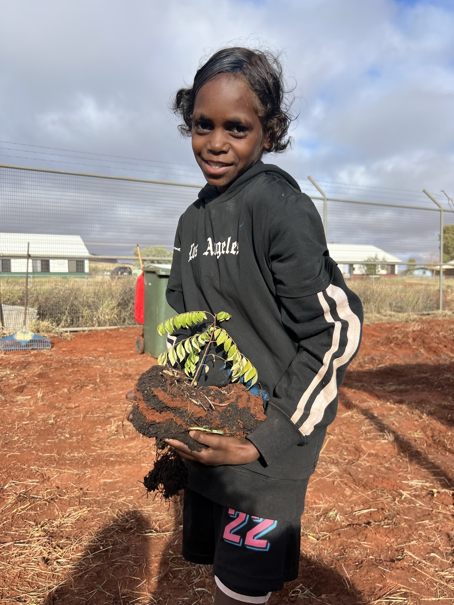 Kintore Planting 3