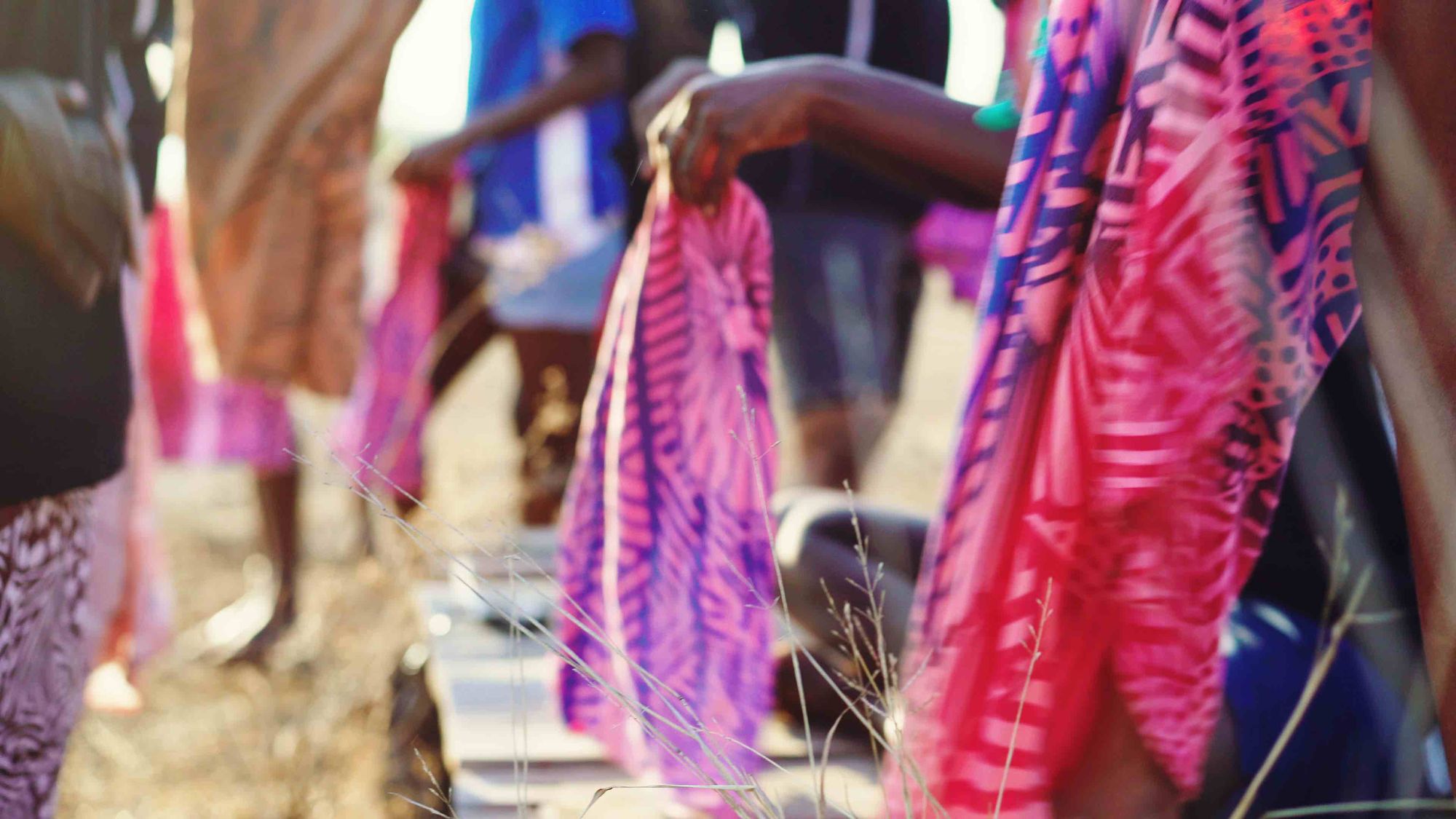 Tiwi girls punali 1-p-2000
